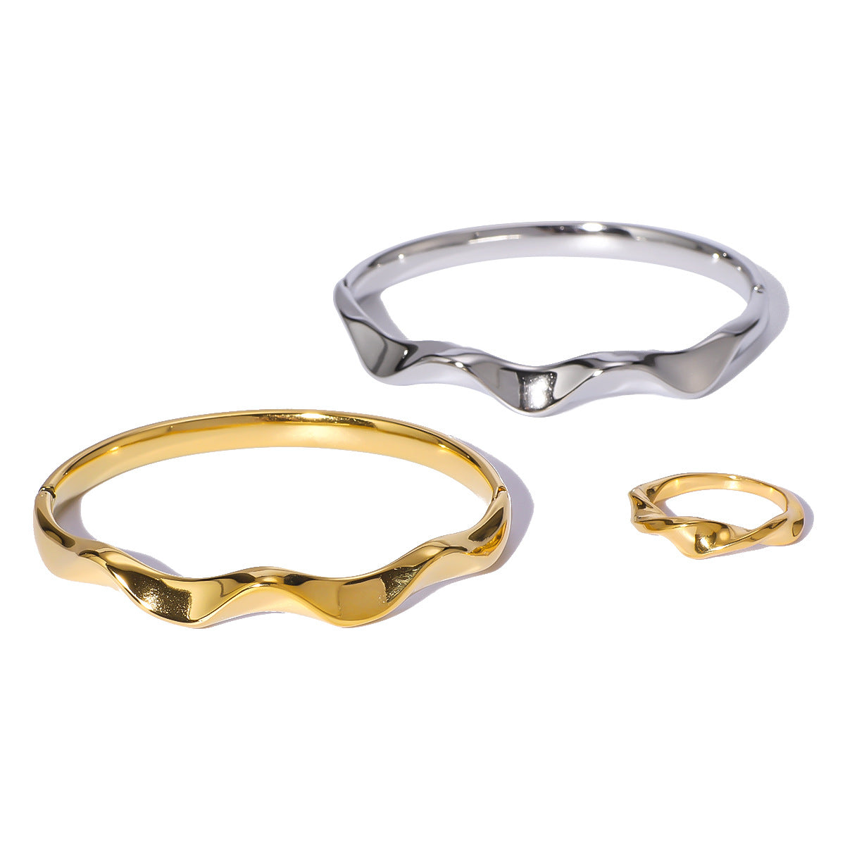 Bracciale da donna in acciaio al titanio con texture a onda minimalista, placcato sottovuoto