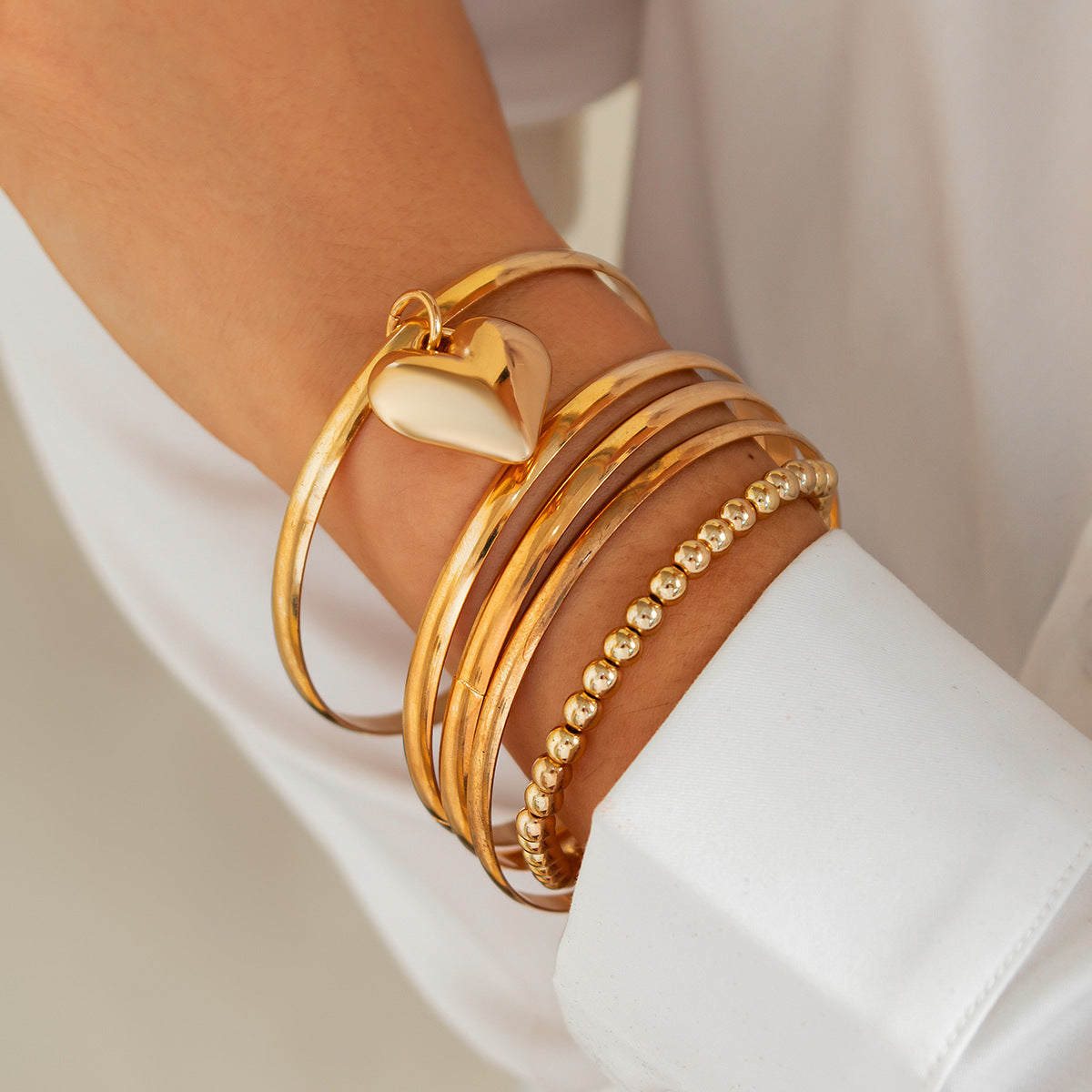 Fashionable Irregular Heart Geometric Plated Iron Bracelet Set for Women