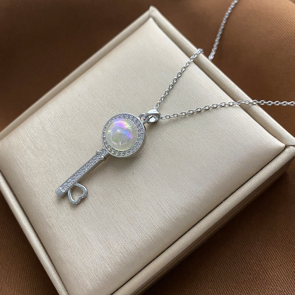 Collana con Ciondolo Floreale Minimalista per Donne e Uomini in Acciaio al Titanio con Catena a Serpente, Finitura Galvanizzata e Design Irregolare