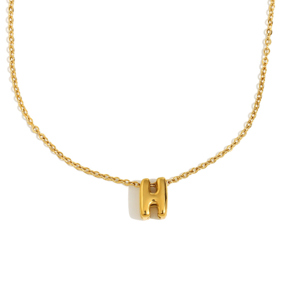 Fashionable Minimalist Letter Pendant Necklace in Stainless Steel with 18K Gold Plating for Women