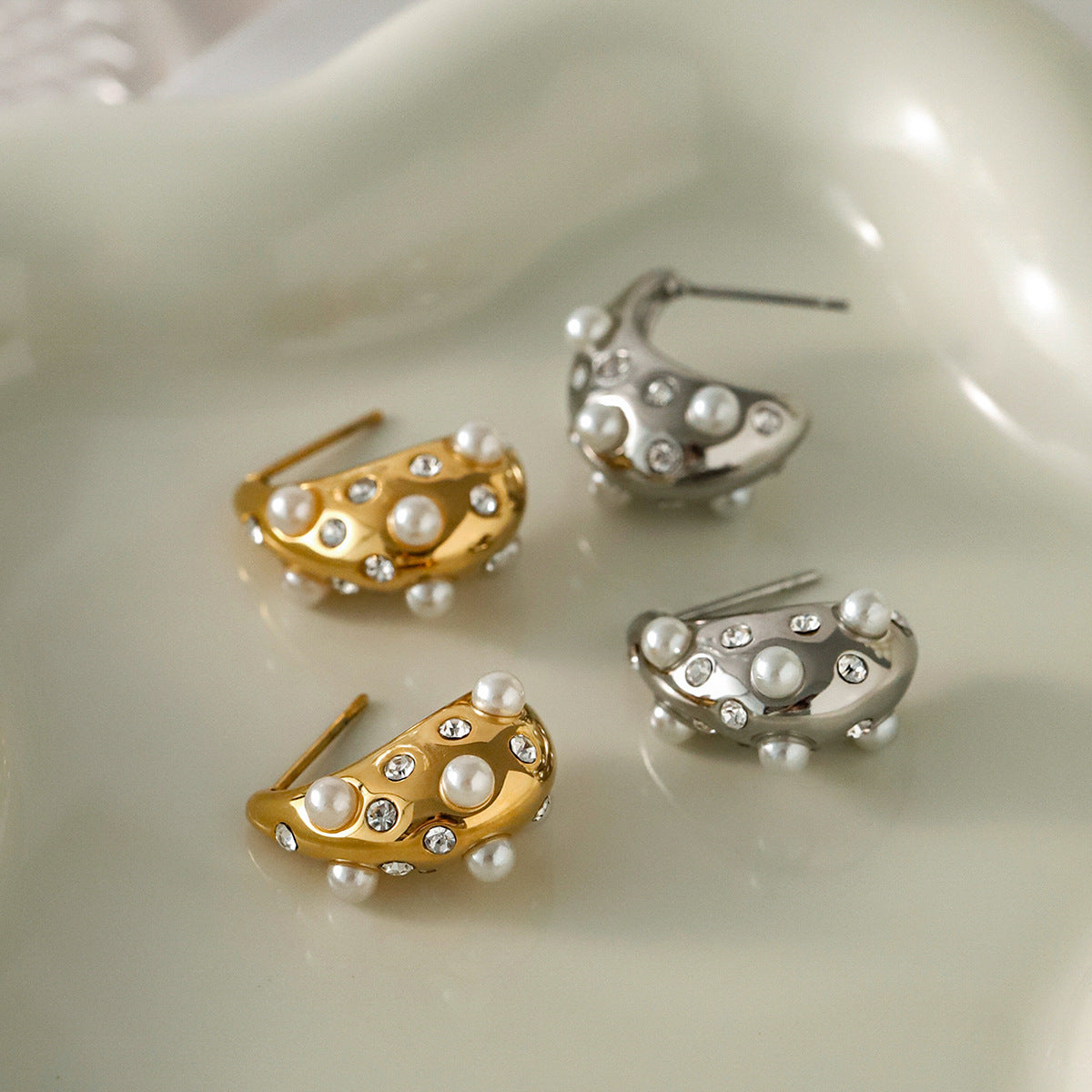 Orecchini a goccia minimalisti con perle e strass in acciaio inossidabile placcato oro 18 carati da donna