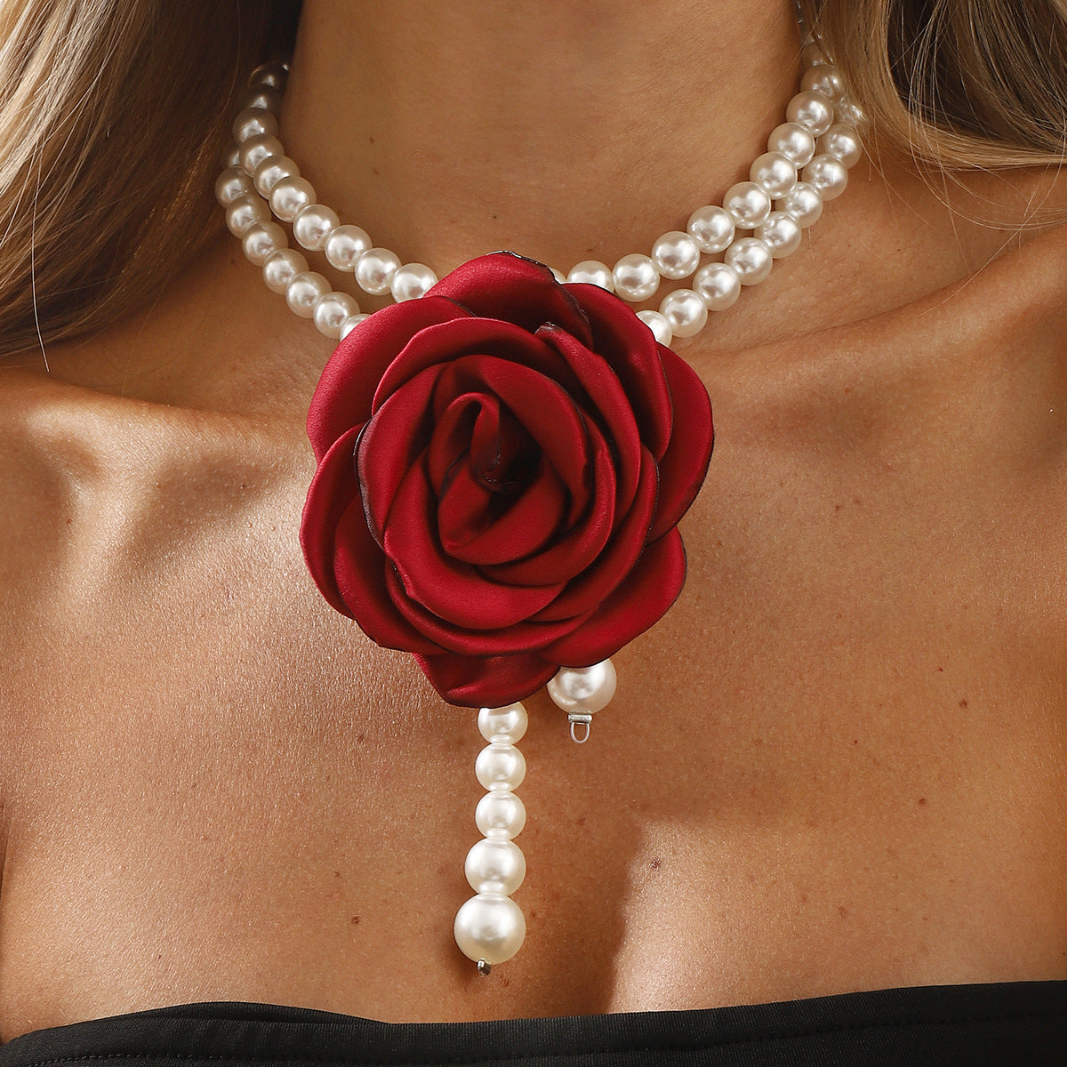 Collana Girocollo Barocca Floreale a Rosa in Stile Rétro Francese da Donna con Accenti di Perle Sintetiche e Dettagli Artigianali