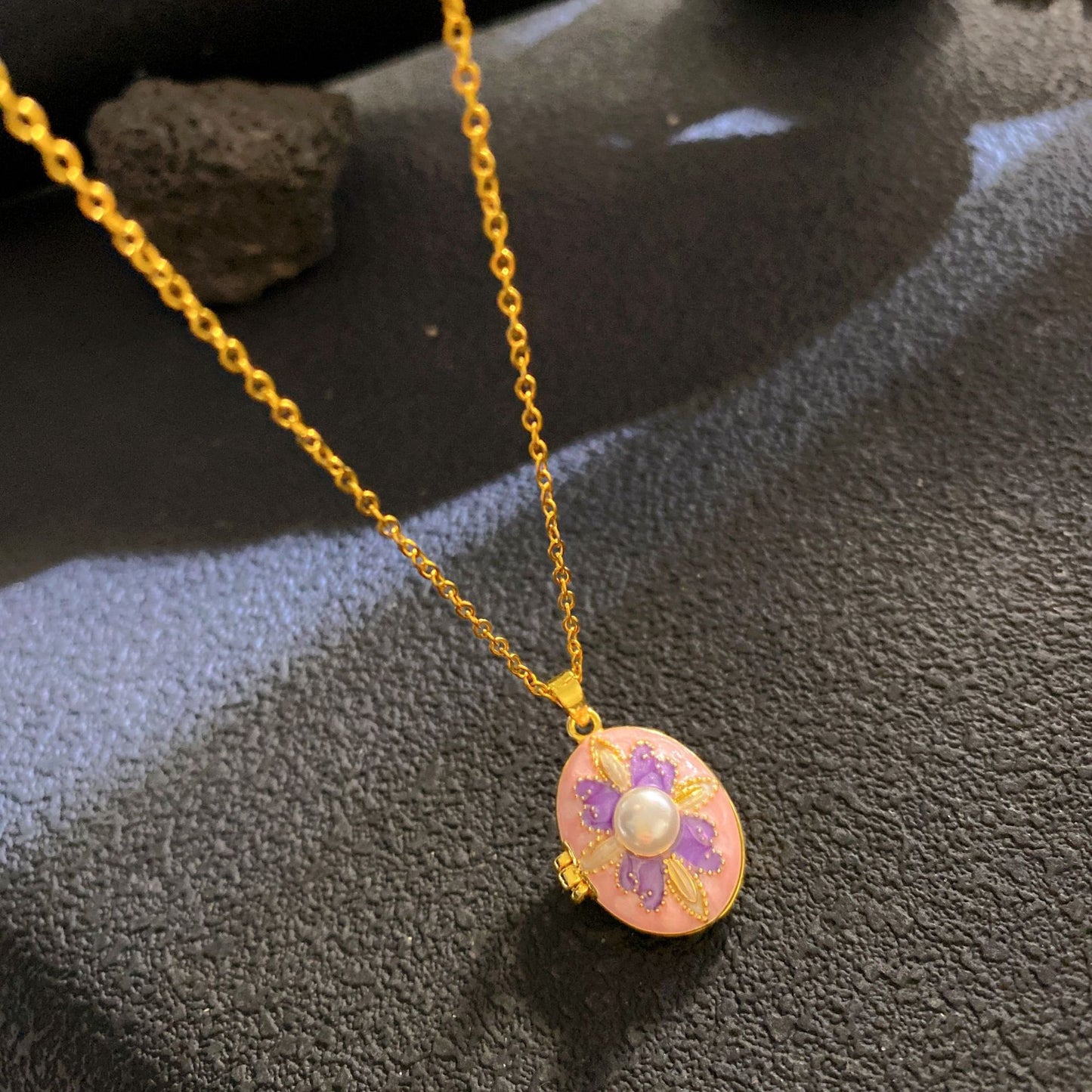 Vintage Elegant Geometric Leaf Teardrop Drip Oil Cubic Zirconia Necklace with 18K Gold Plated Brass Pendant on Titanium Steel Cable Chain for Women