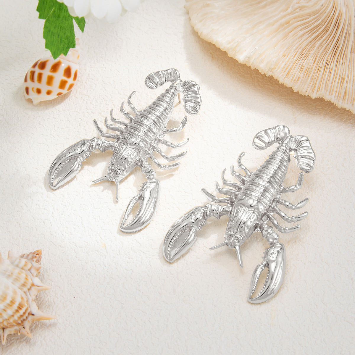 Fashionable Plated Zinc Alloy Animal Crab Lobster Earrings for Women