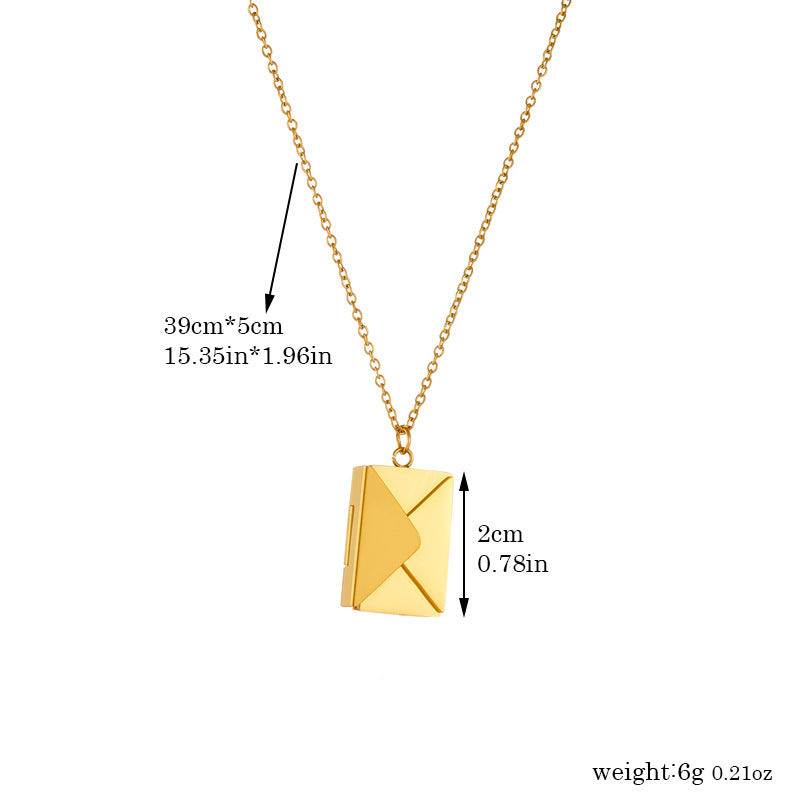 Collar con colgante en forma de sobre de moda de acero inoxidable chapado en oro para mujer