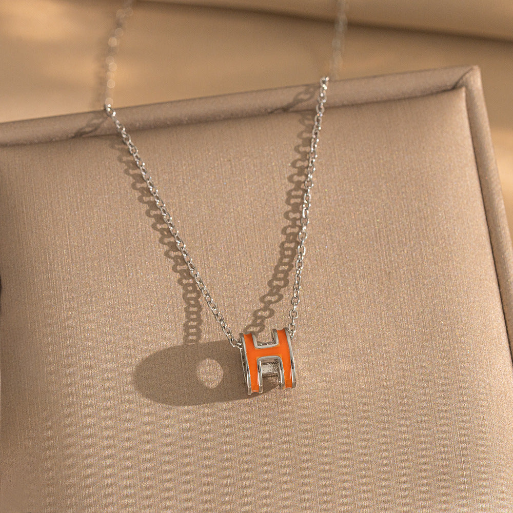 Set Collana da Donna Minimalista con Lettera H Floreale in Acciaio al Titanio con Catena a O