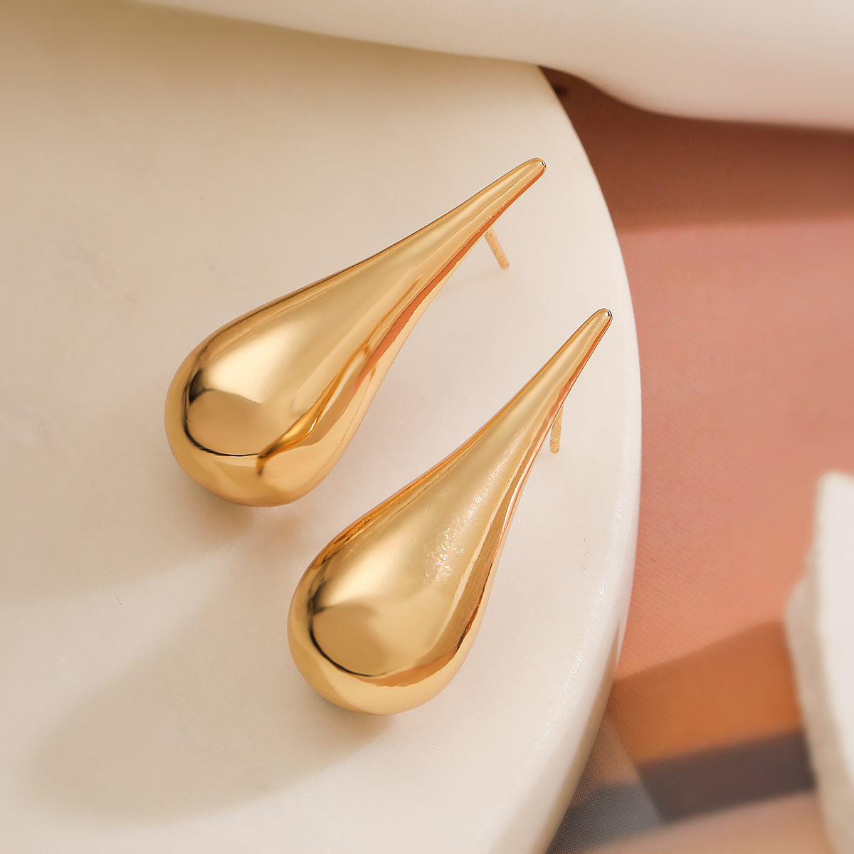 Orecchini a Cuore Geometrici Minimalisti in Rame con Placcatura in Oro 18K da Donna