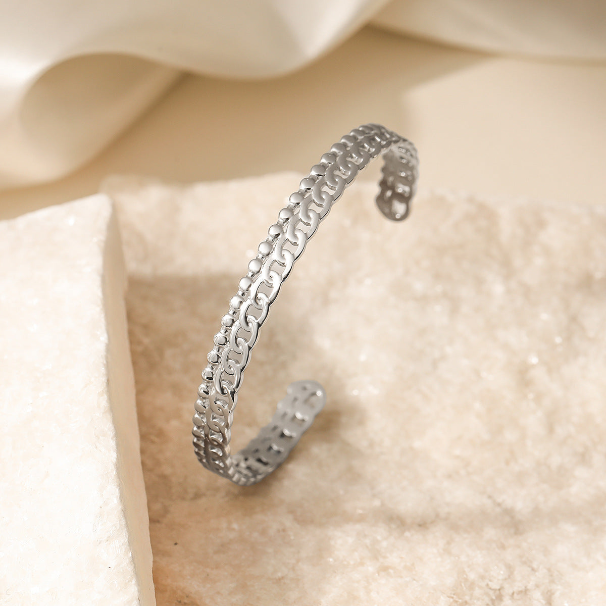 Minimalist Fashion C-Shaped Stainless Steel Bracelet for Women with 18K Gold Plating