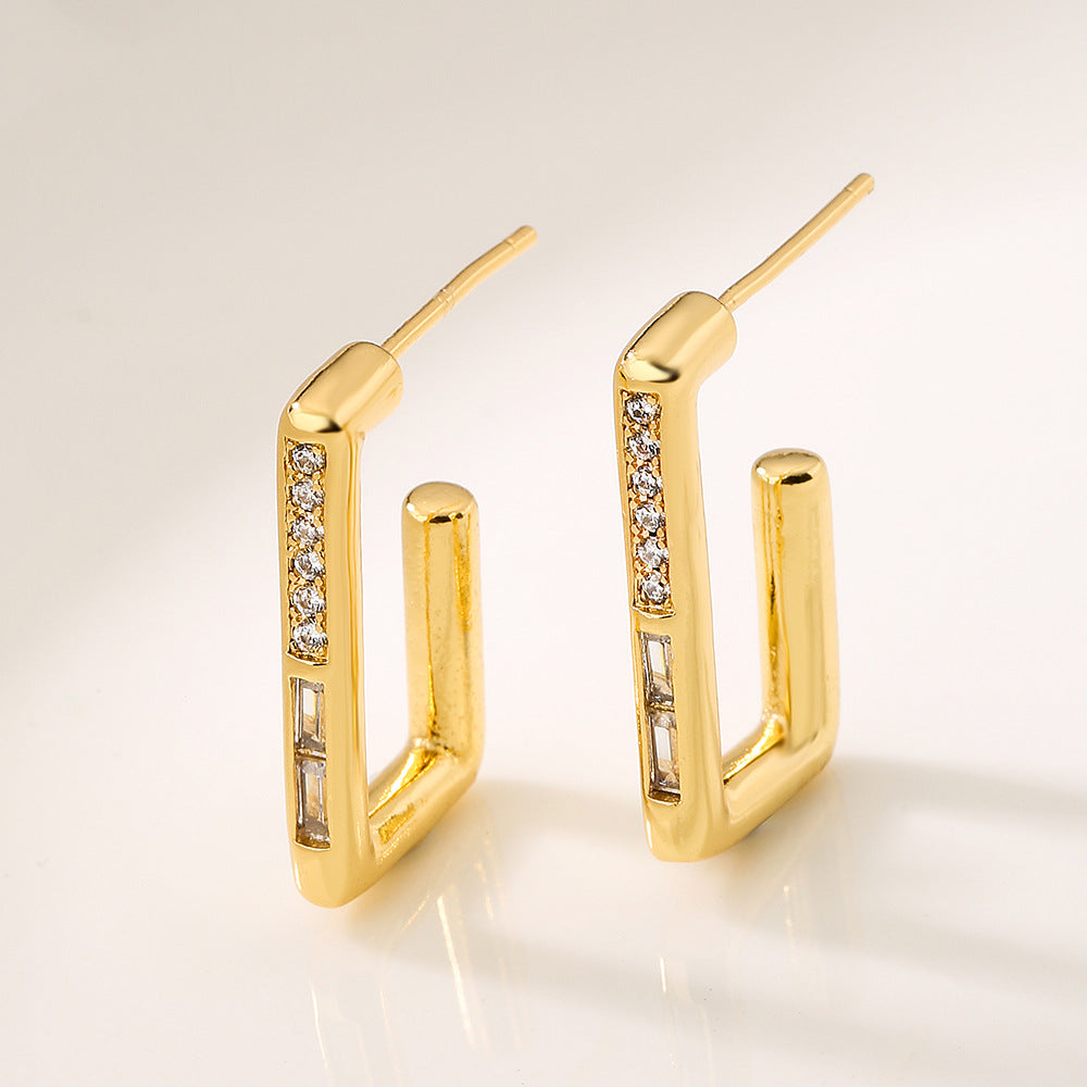 Orecchini geometrici minimalisti da donna in ottone con placcatura in oro 18 carati e intarsio di zirconi