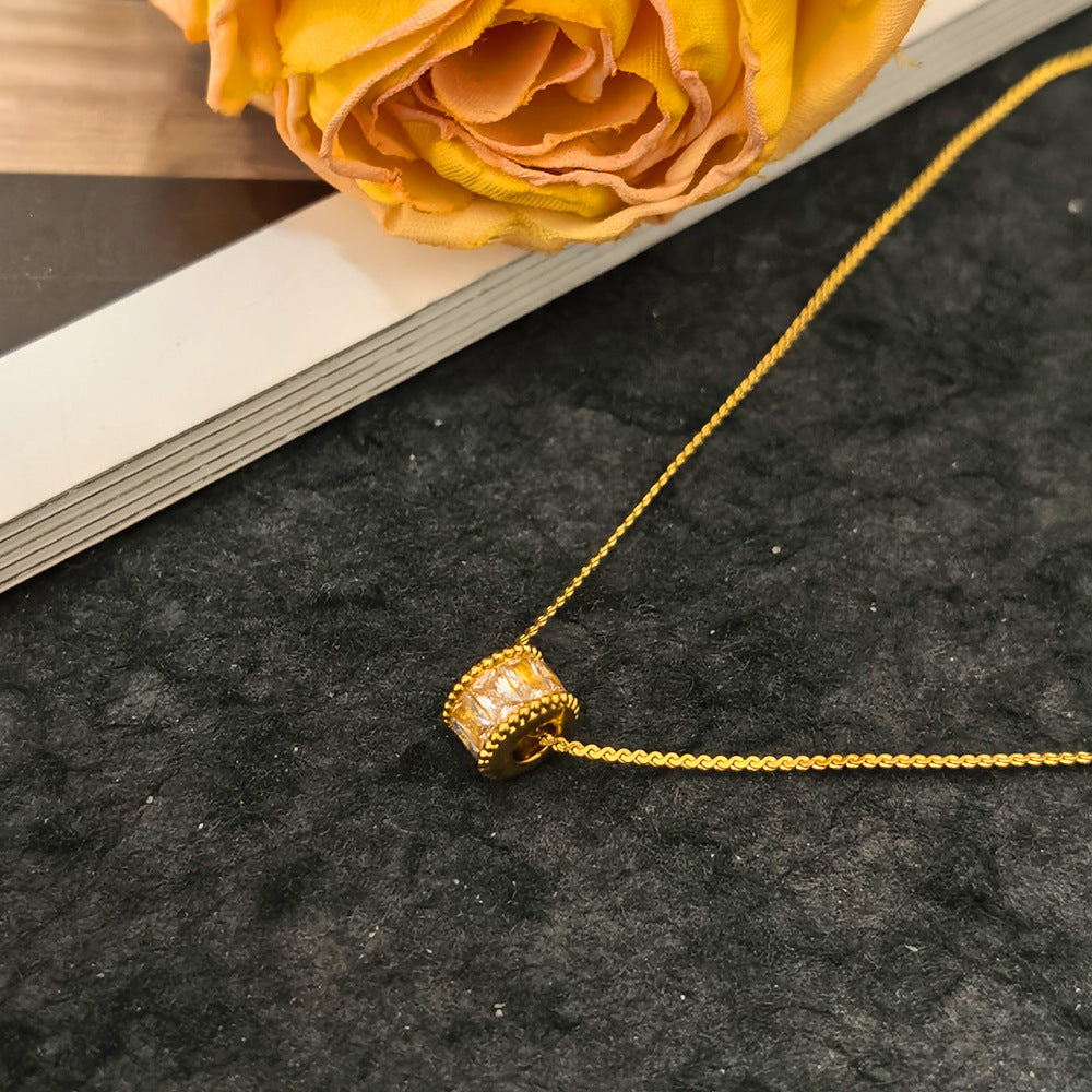 Collana Pendente Minimalista a Forma di Vita in Acciaio al Titanio con Finitura Placcata per Donne e Uomini, Gioielli con Chiusura a Catena O