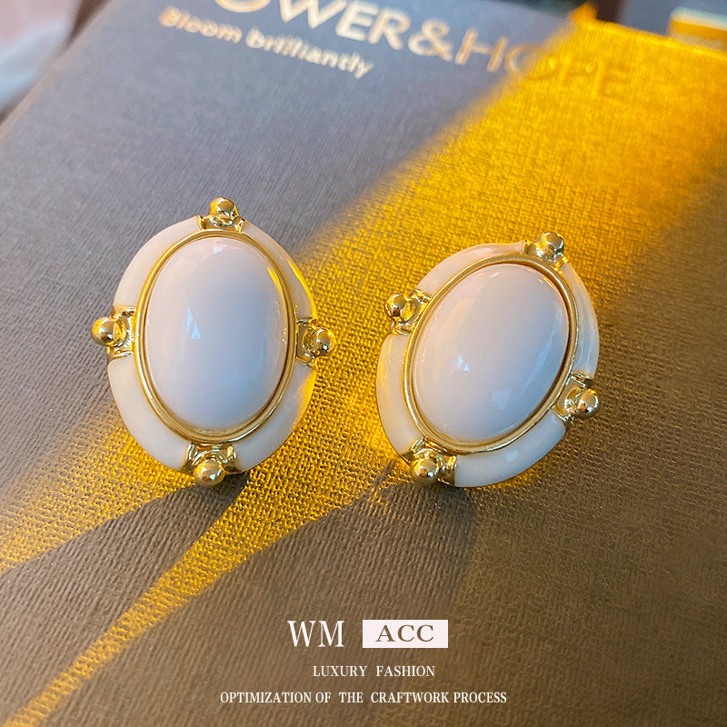 Vintage French-Style Oval Acrylic Stud Earrings with Enamel Finish for Women