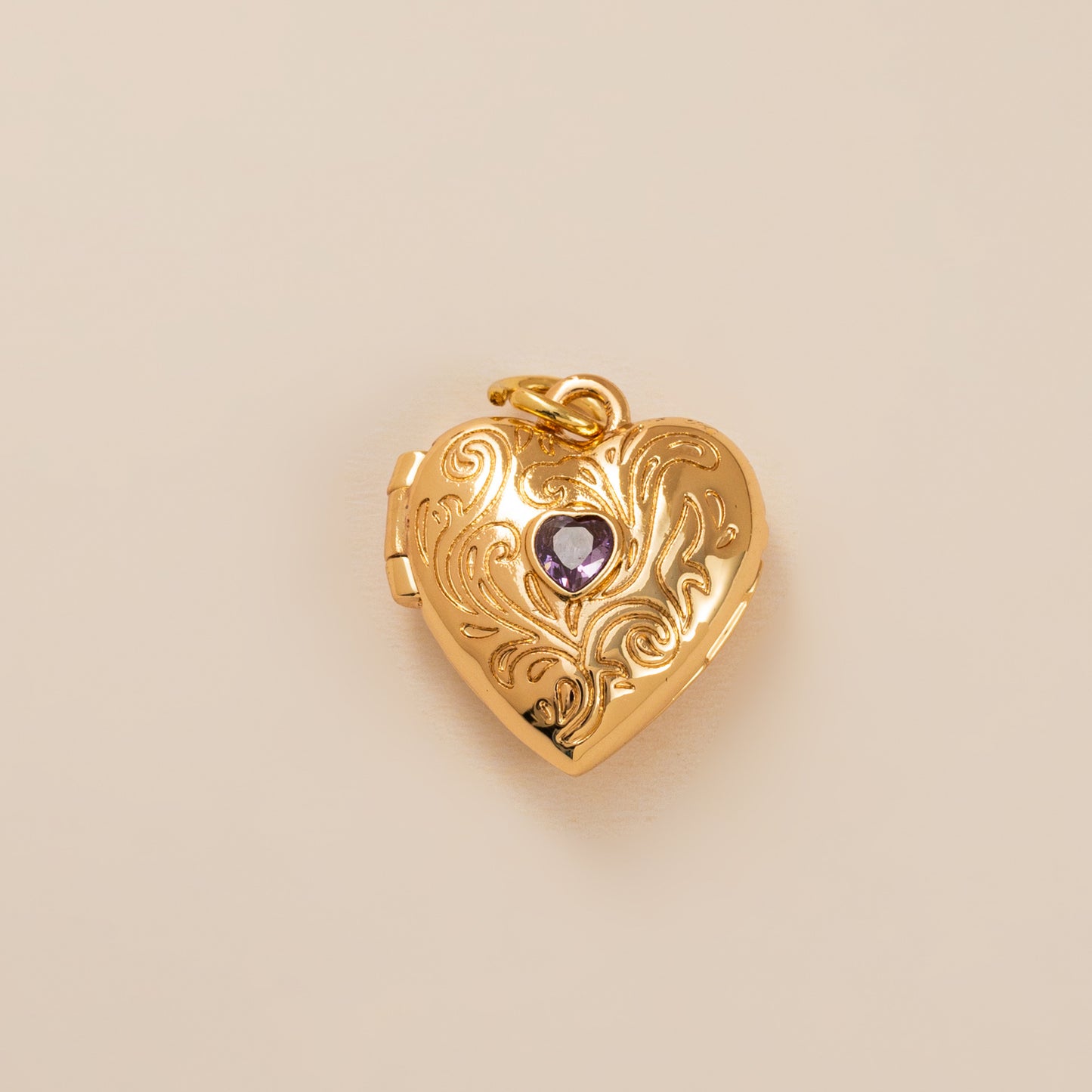 Collana con ciondolo a forma di cuore geometrico in ottone e zirconi cubici