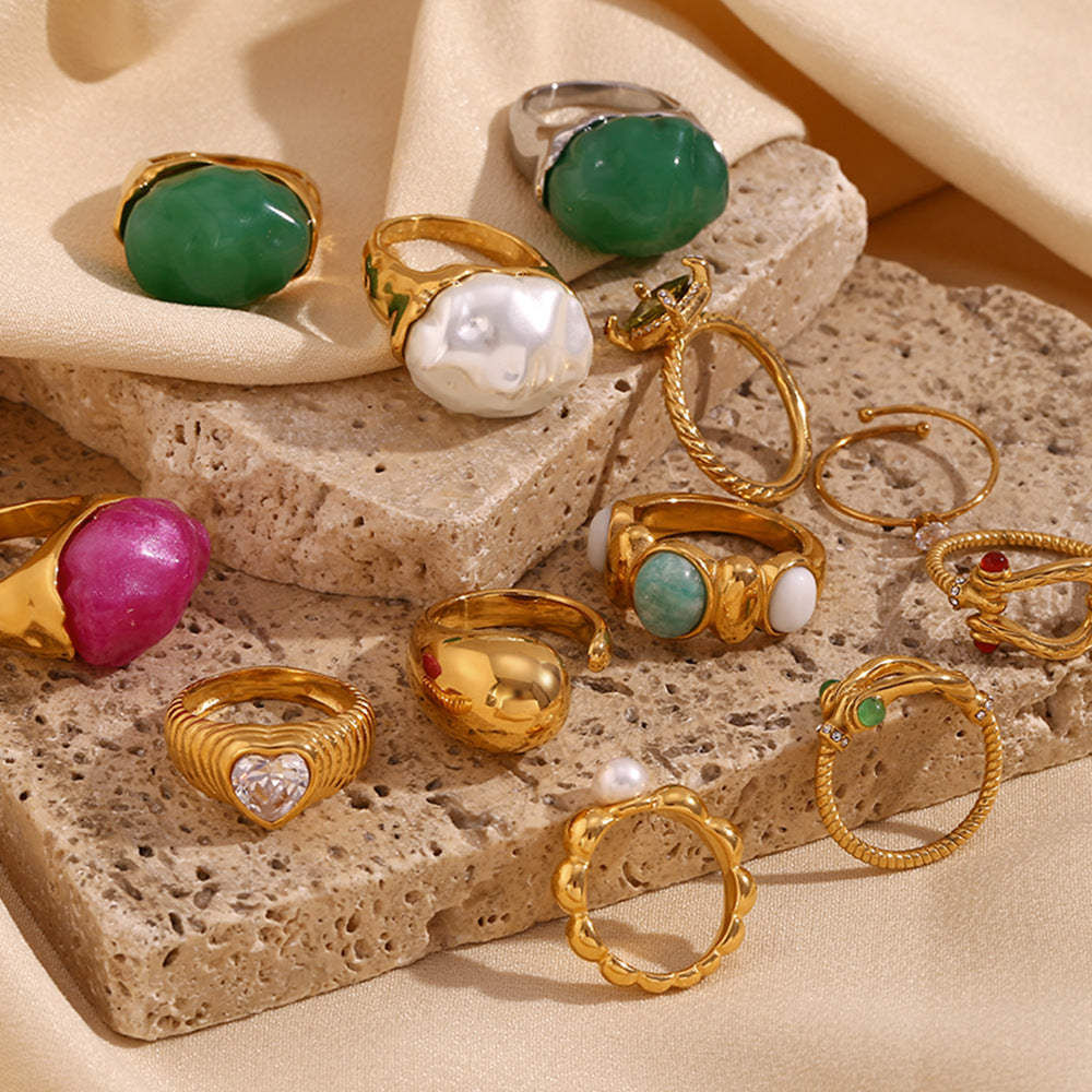 Anello geometrico vintage in acciaio inossidabile con placcatura in oro 18 carati e trama ondulata cava per donna
