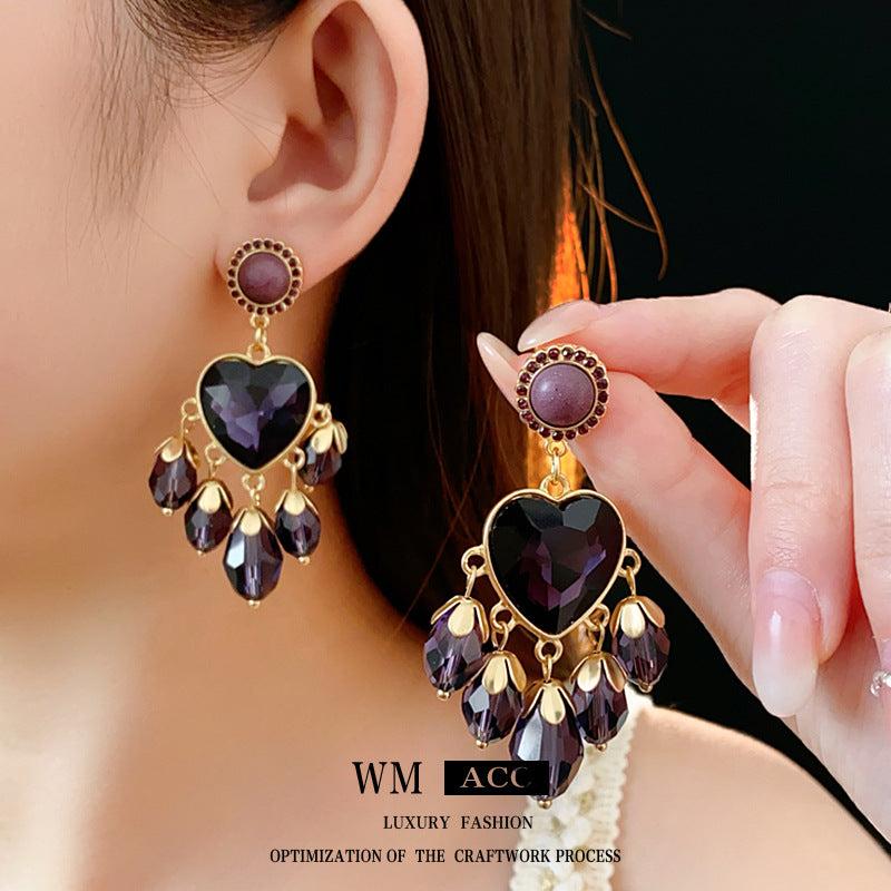 Minimalist Vintage-Style Dripping Teardrop and Heart-Shaped Alloy Earrings with Rhinestone Inlay and Tassel Accents for Women