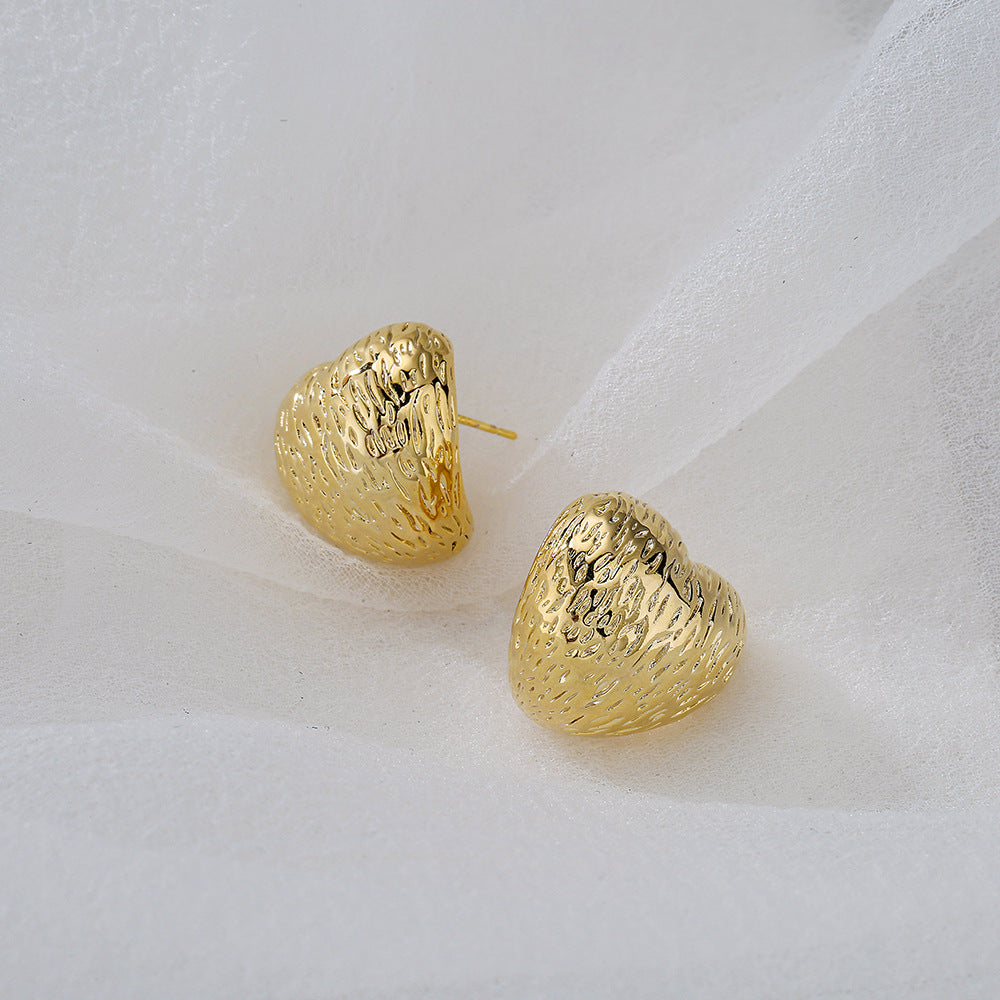 Vintage Heart-Shaped 925 Sterling Silver Post Earrings with Copper Base and 18K Gold Plating for Women