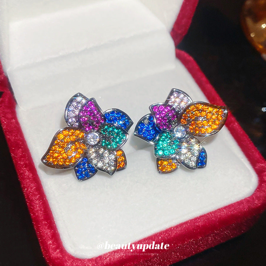 Pendientes florales vintage con incrustaciones de circonita en latón y acero inoxidable para mujer