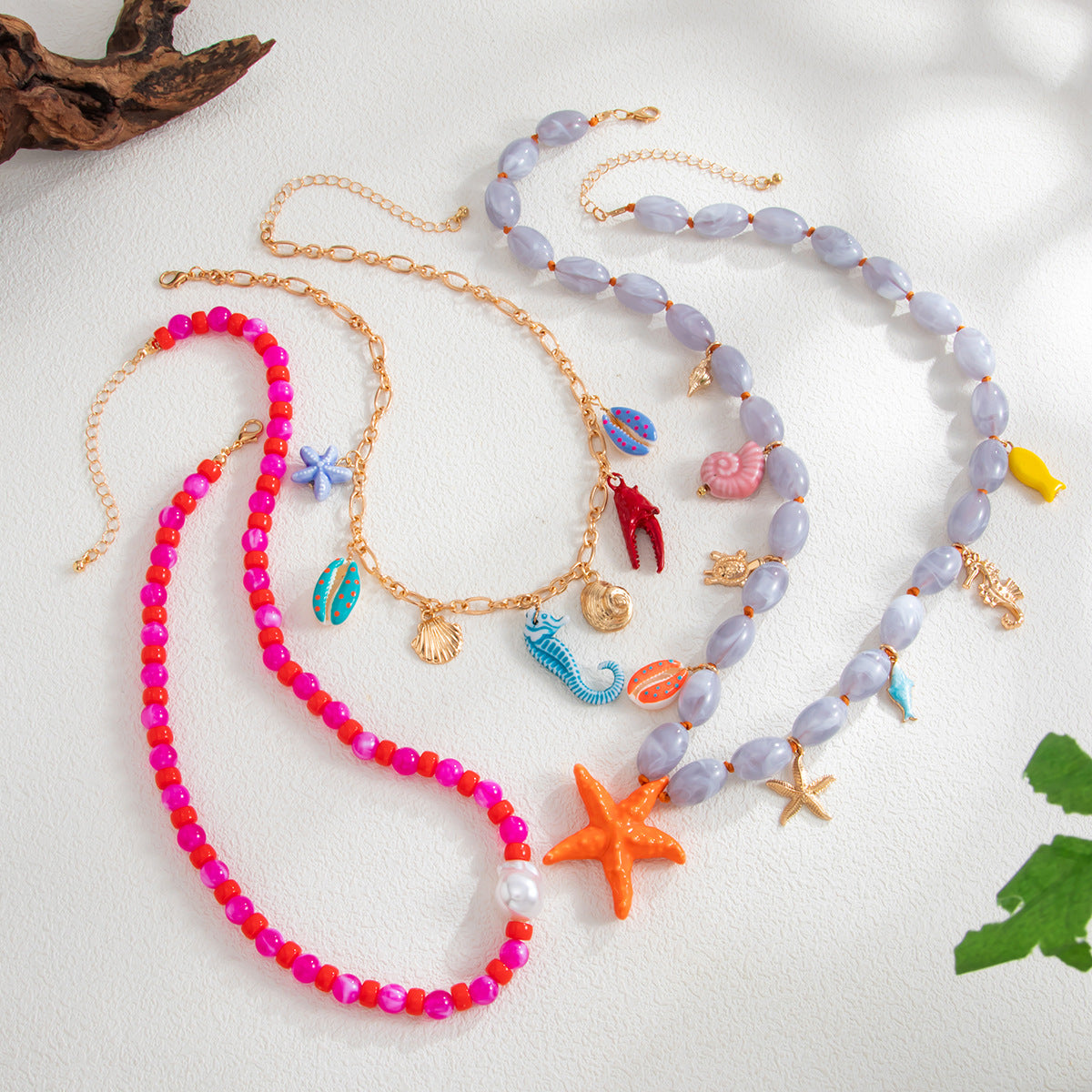 Sweet Plated Zinc Alloy & Resin Animal Pendant Necklace with Starfish Seahorse Charms for Women