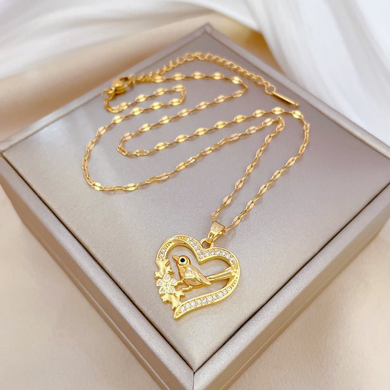 Luxury Rhinestone-Encrusted Titanium Steel Heart-Shaped Bird Pendant Necklace for Women, Adjustable Length, Elegant Clavicle Chain for Wedding and Formal Events