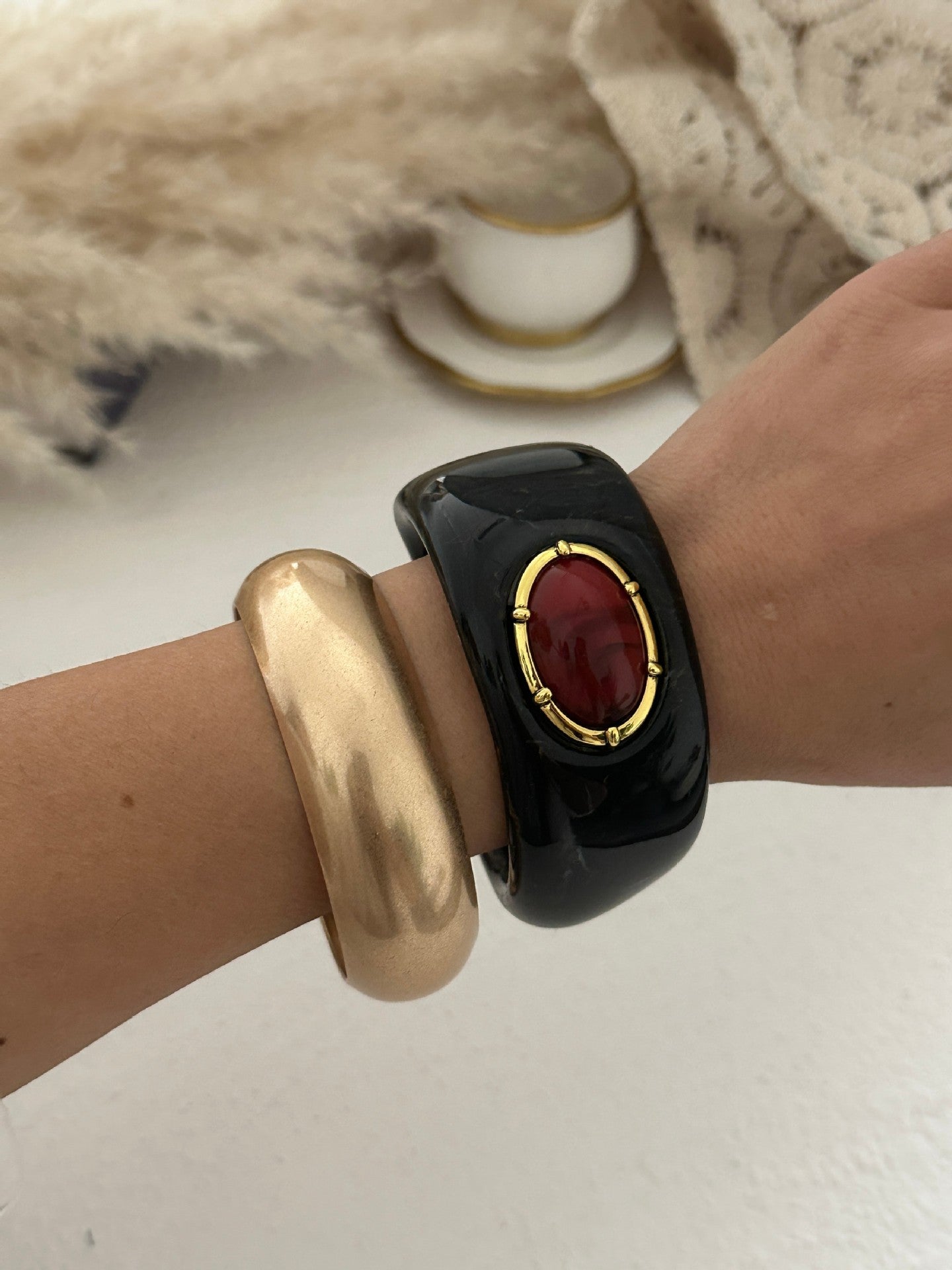 Bohemian Ethnic Round Oval Geometric Rhinestone Turquoise Inlay Plated Resin Bracelet