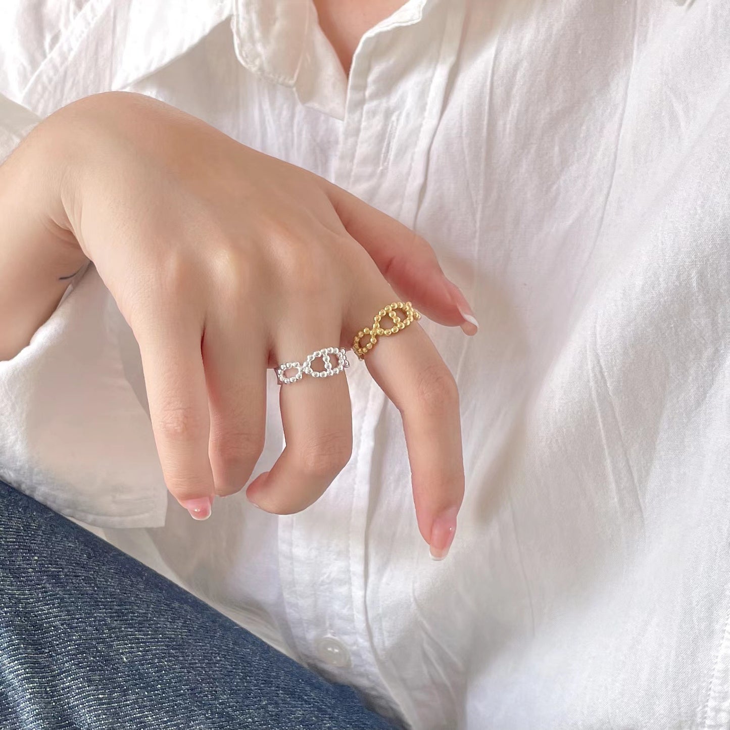 Anillo Minimalista de Plata con Diseño de Letra para Mujer, Anillo Ajustable de Dedo de Plata de Ley 925 con Banda Geométrica Ovalada