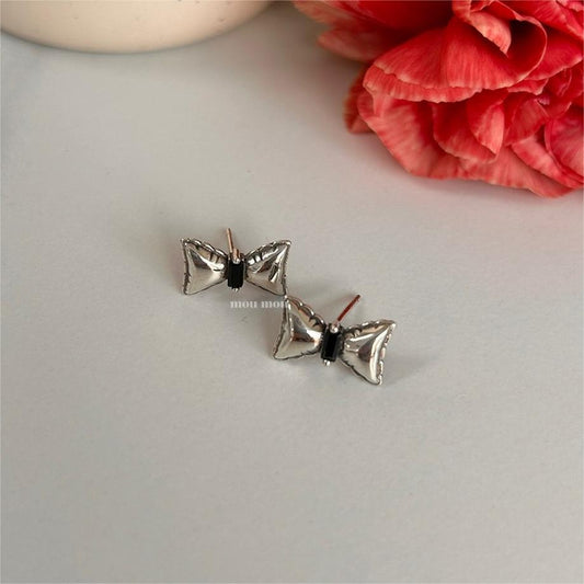 Orecchini a perno minimalisti a forma di fiocco in argento sterling 925 con intarsio di strass, gioielli estetici dai toni freddi