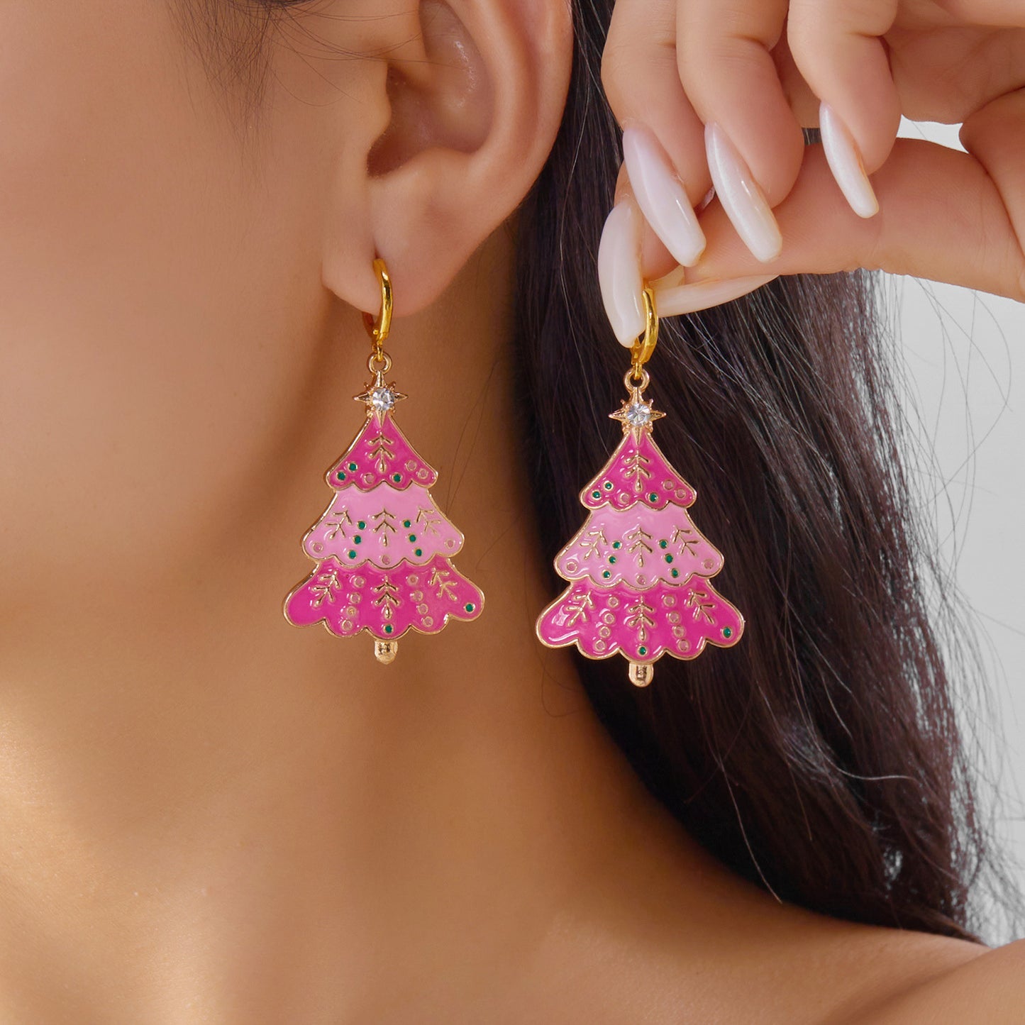 Fashion Christmas Tree Pendant Necklace and Earrings Set for Women with Enamel Finish and Rhinestone Inlay on O-Chain