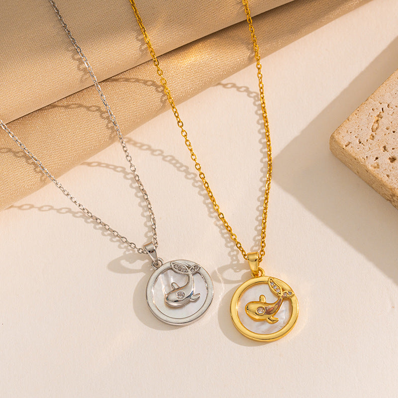 Collana Minimalista Geometrica a Doppio Lato con Ciondolo a Delfino e Conchiglia Floreale in Acciaio al Titanio con Placcatura Sottovuoto su Catena Snake