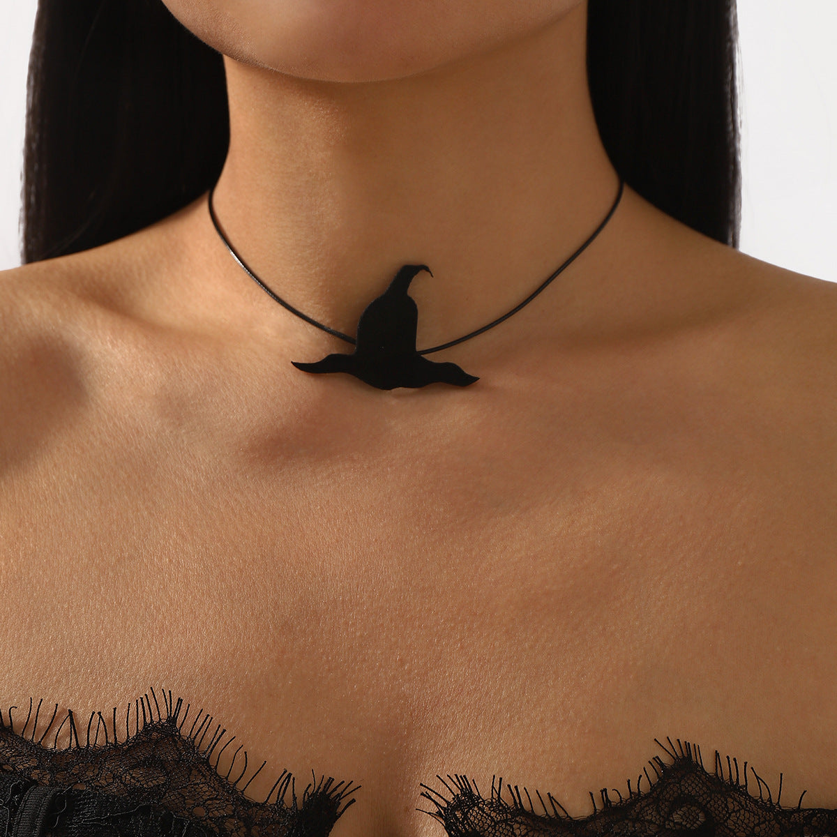 Collar con colgante de murciélago y araña espeluznante de Halloween para unisex con tela de fieltro y cuerda, accesorio gótico hecho a mano para fiestas
