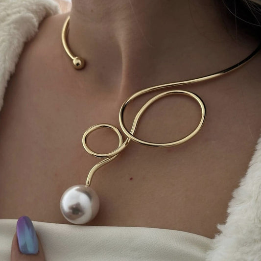 Collana girocollo da donna punk con fiocco, a goccia e perle finte