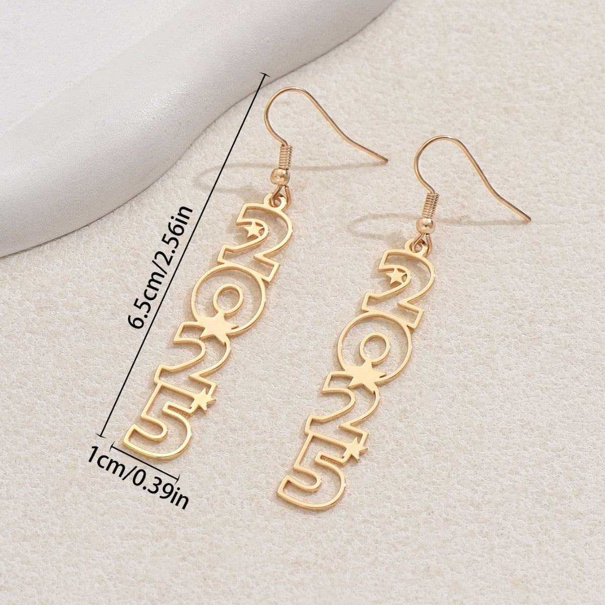 Pendientes minimalistas geométricos de números para mujer en aleación de zinc bañada en oro con postes de acero inoxidable