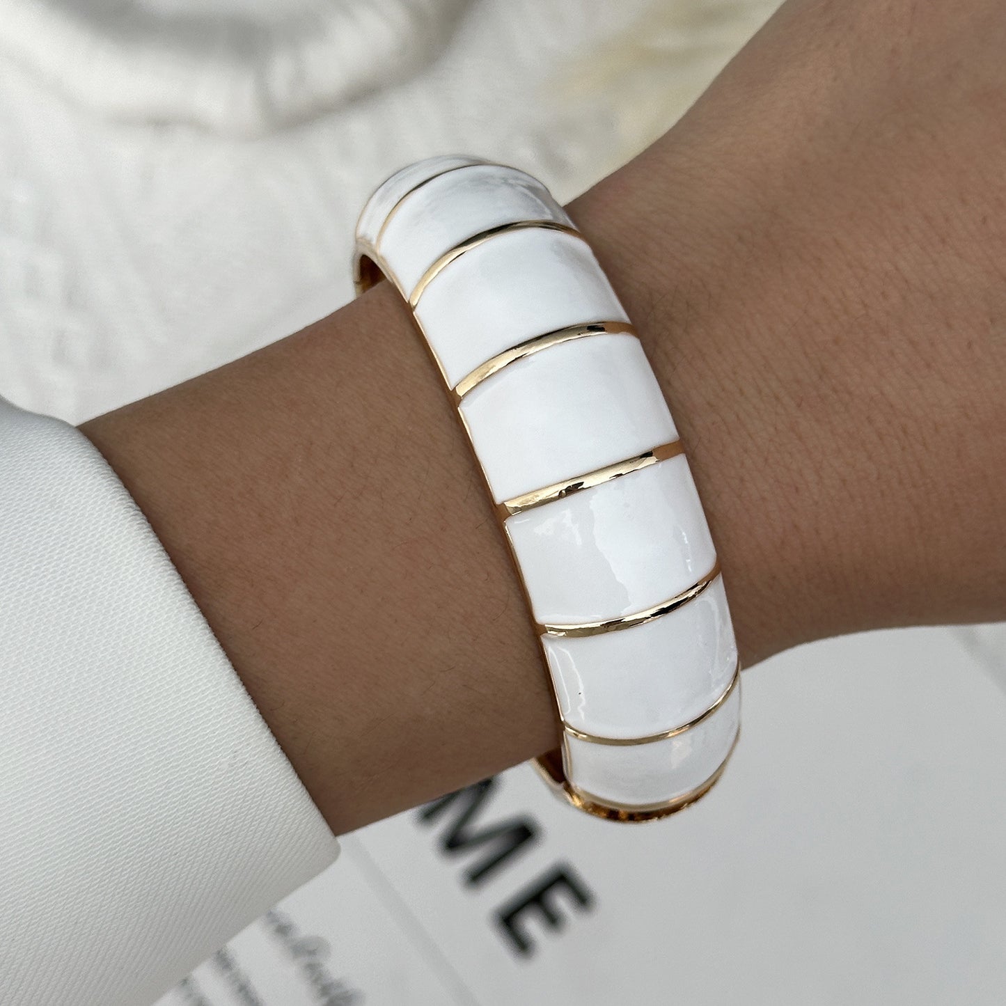 Vintage Exaggerated Enamel Plated Alloy Geometric Bamboo Chunky Spring Bracelet for Women