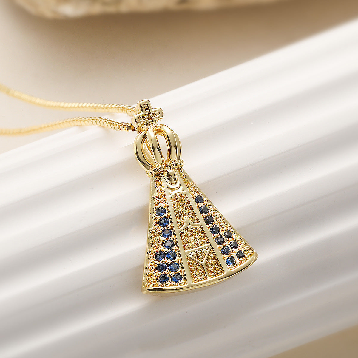 Minimalist Luxury 18K Gold Plated Brass Cross Pendant Necklace with Cubic Zirconia for Women