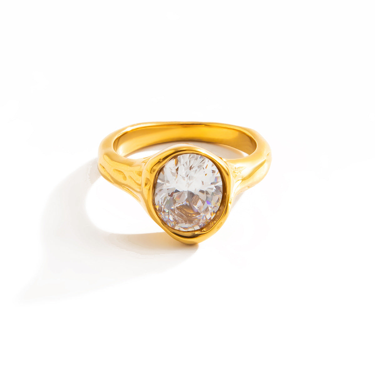 Luxury Geometric Round Stainless Steel PVD Plated Cubic Zirconia Ring for Women