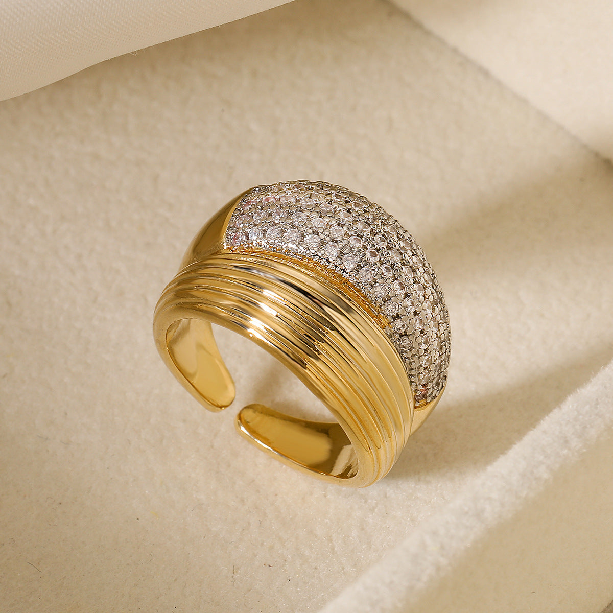 Minimalist Geometric Open Ring for Women in Copper with Micro-Paved Zirconia