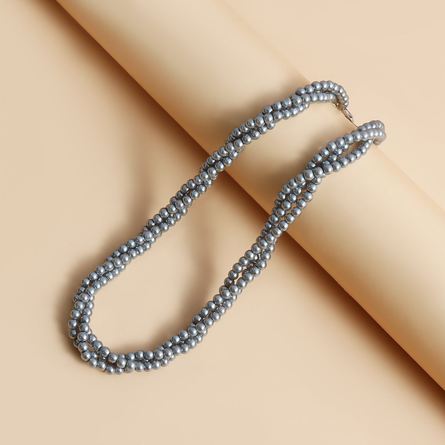 Fashionable Minimalist Geometric U-Shaped Alloy Pendant Necklace with Plated Finish for Women