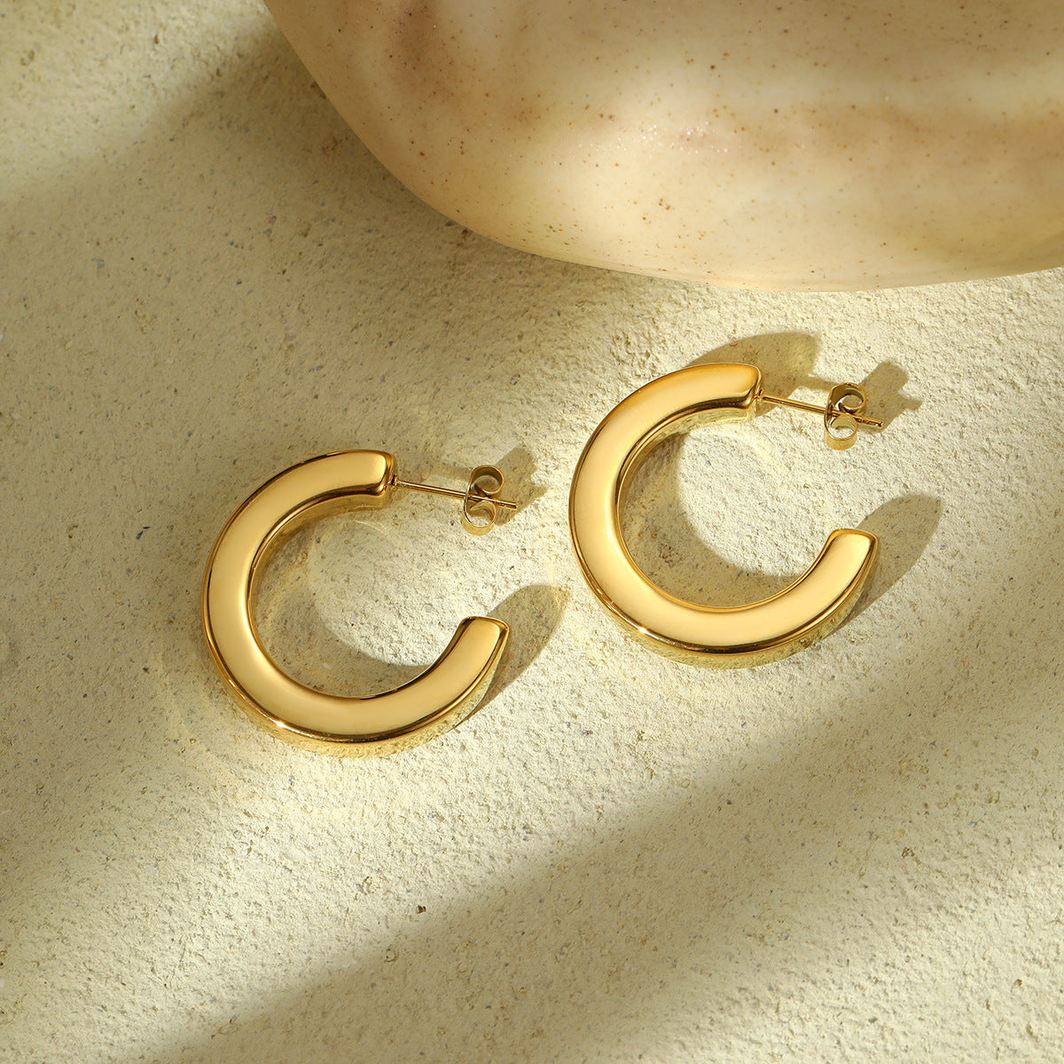 Orecchini geometrici a triangolo in acciaio inossidabile con placcatura in oro 18 carati da donna