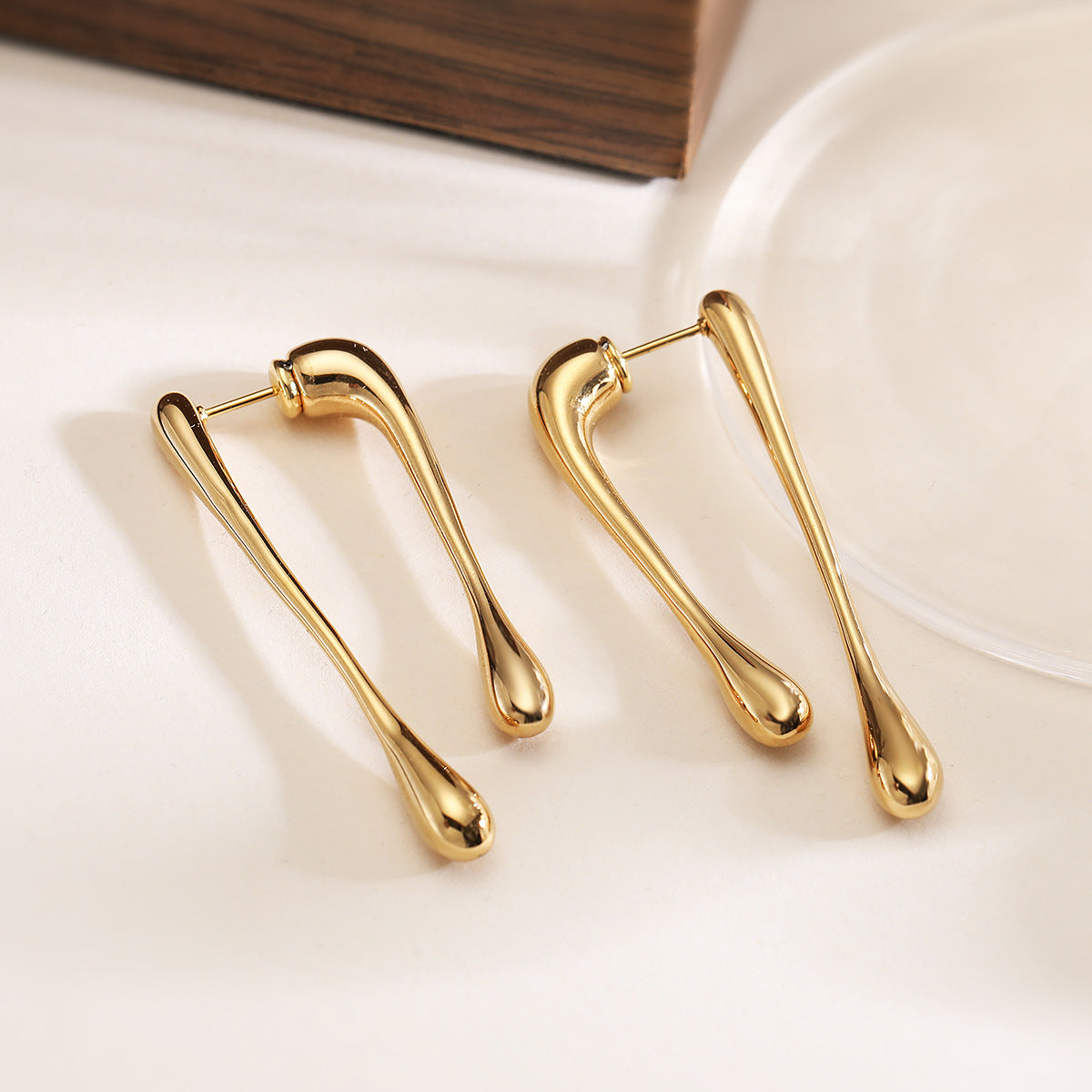 Minimalist Elegant 18K Gold Plated Stainless Steel Teardrop Geometric Earrings for Women