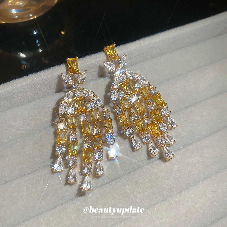 Pendientes colgantes geométricos estilo corte francés con incrustaciones de circonitas y detalles de borlas para mujer