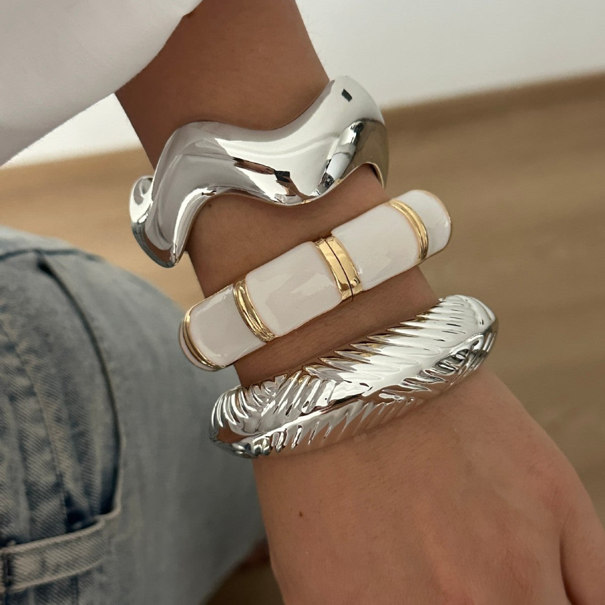 Bracciale in lega placcato smaltato a goccia geometrico astratto di lusso