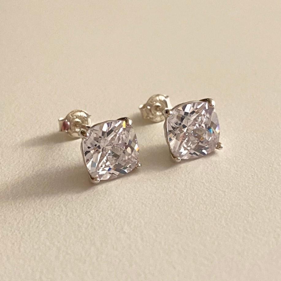 Pendientes de tuerca de circonita de plata de ley 925 con forma de corazón minimalista para mujer
