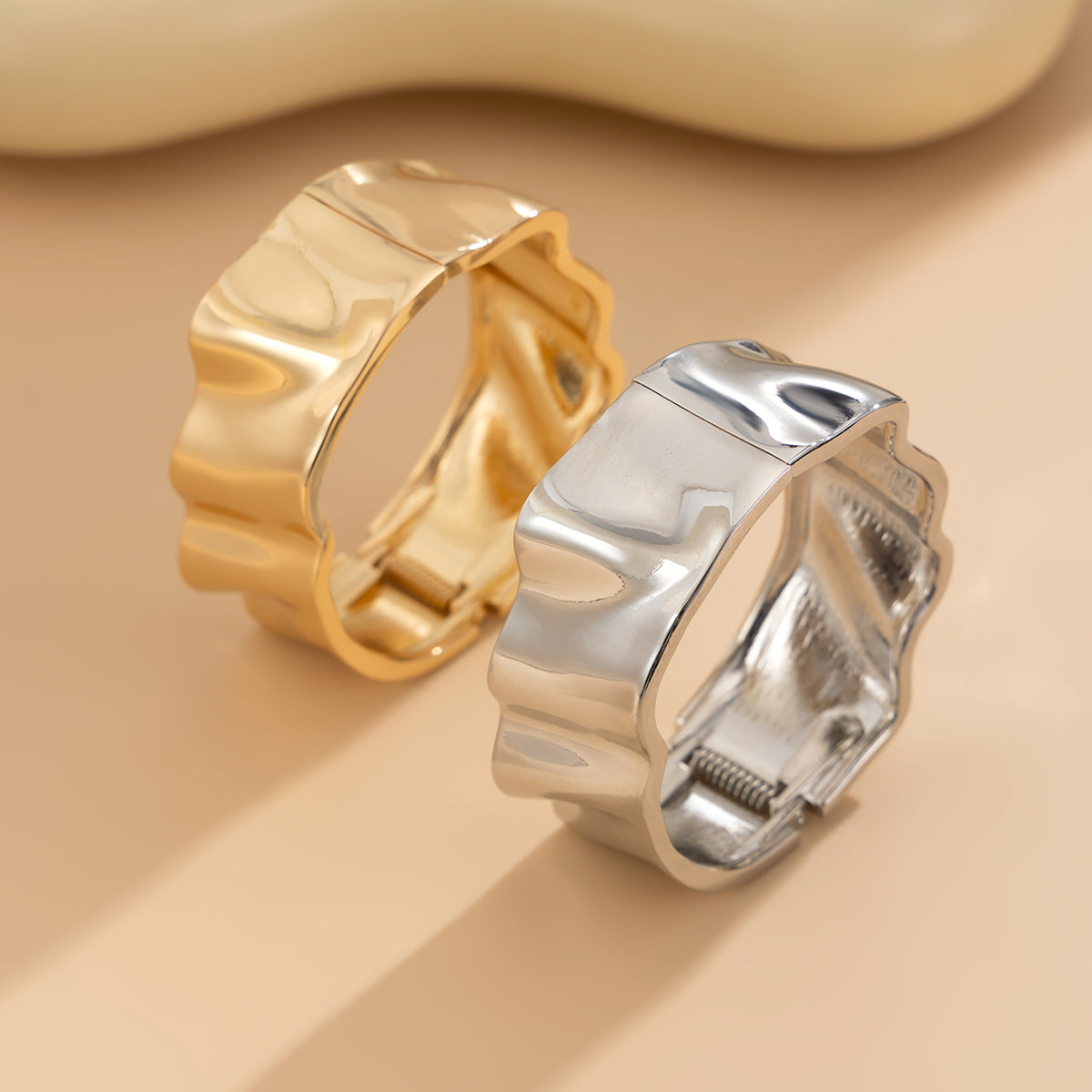 Elegant Oval Geometric Plated Alloy Finger Chain Bracelet Set