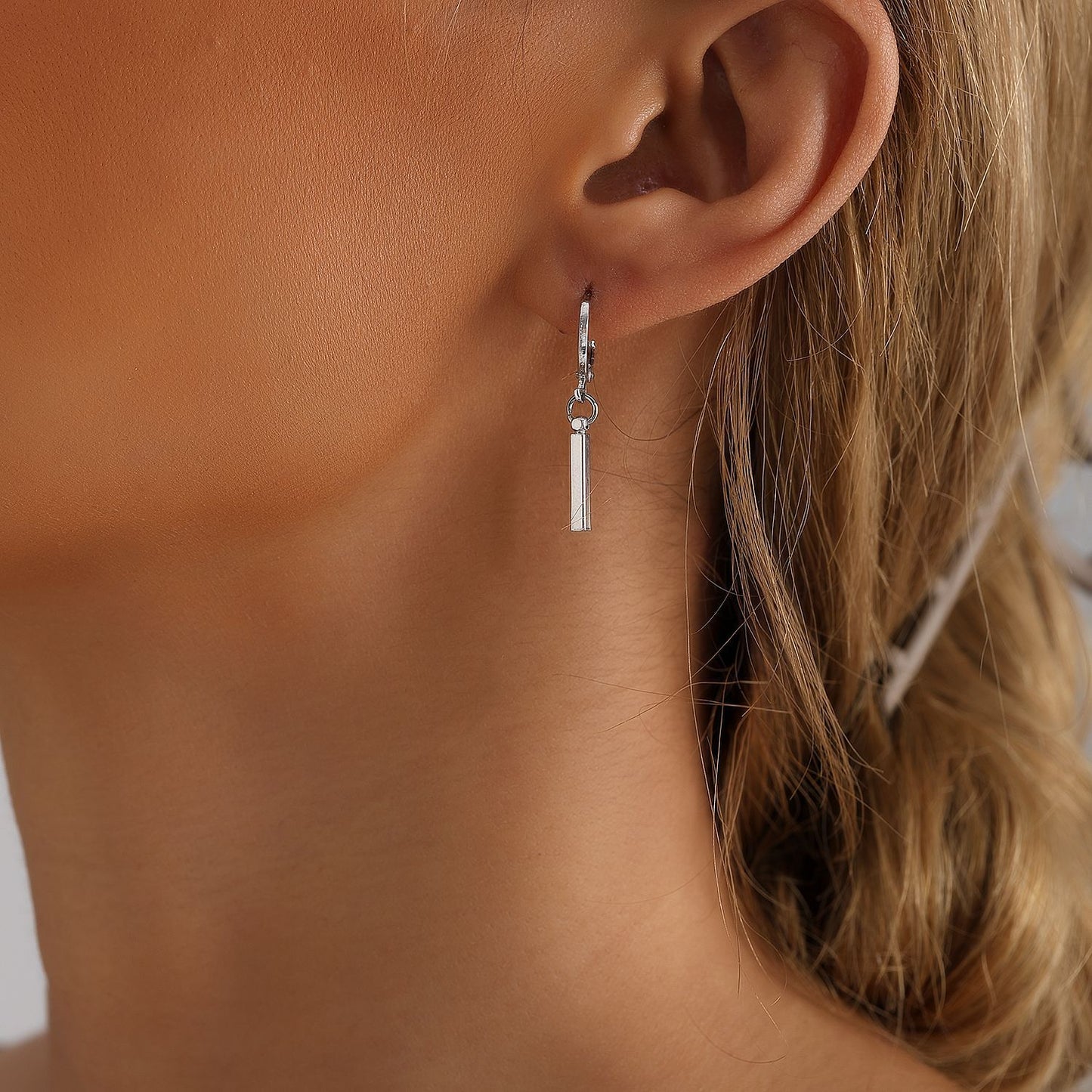 Minimalist Geometric Circle Pendant Earrings in Metal with Electroplating Finish for Women and Men