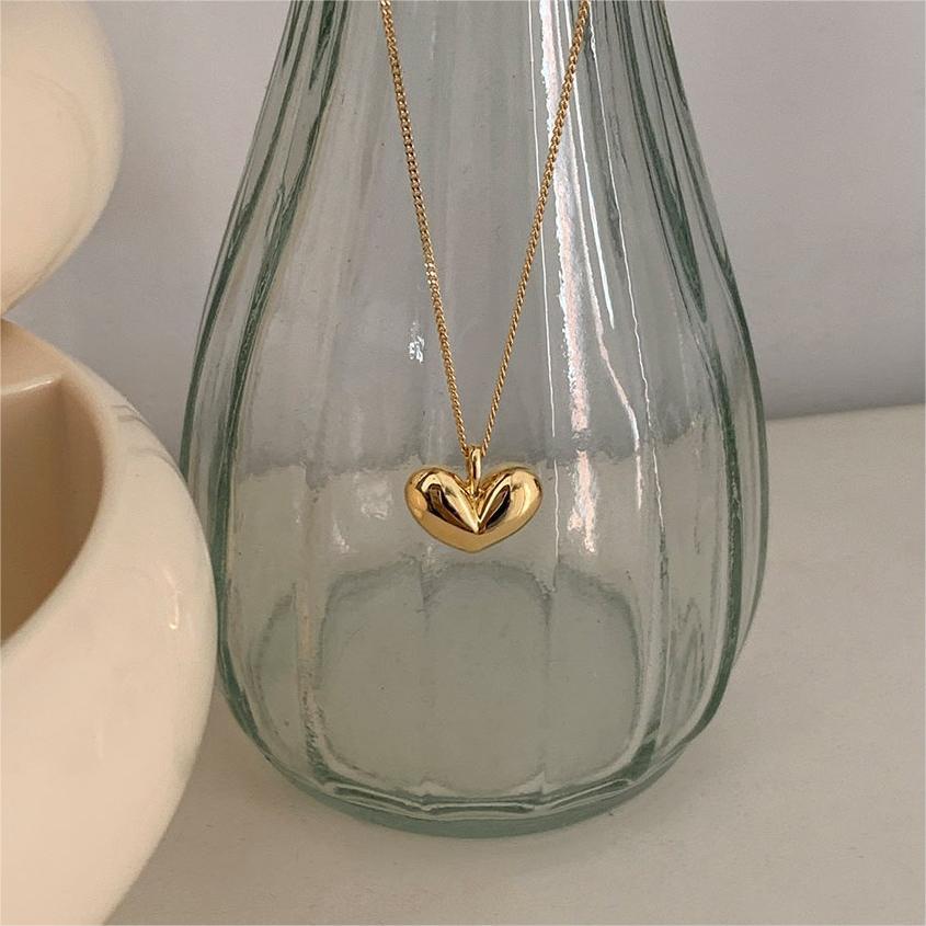 Minimalist Heart-Shaped 925 Sterling Silver Necklace with Gold Plating and Cross Chain Design