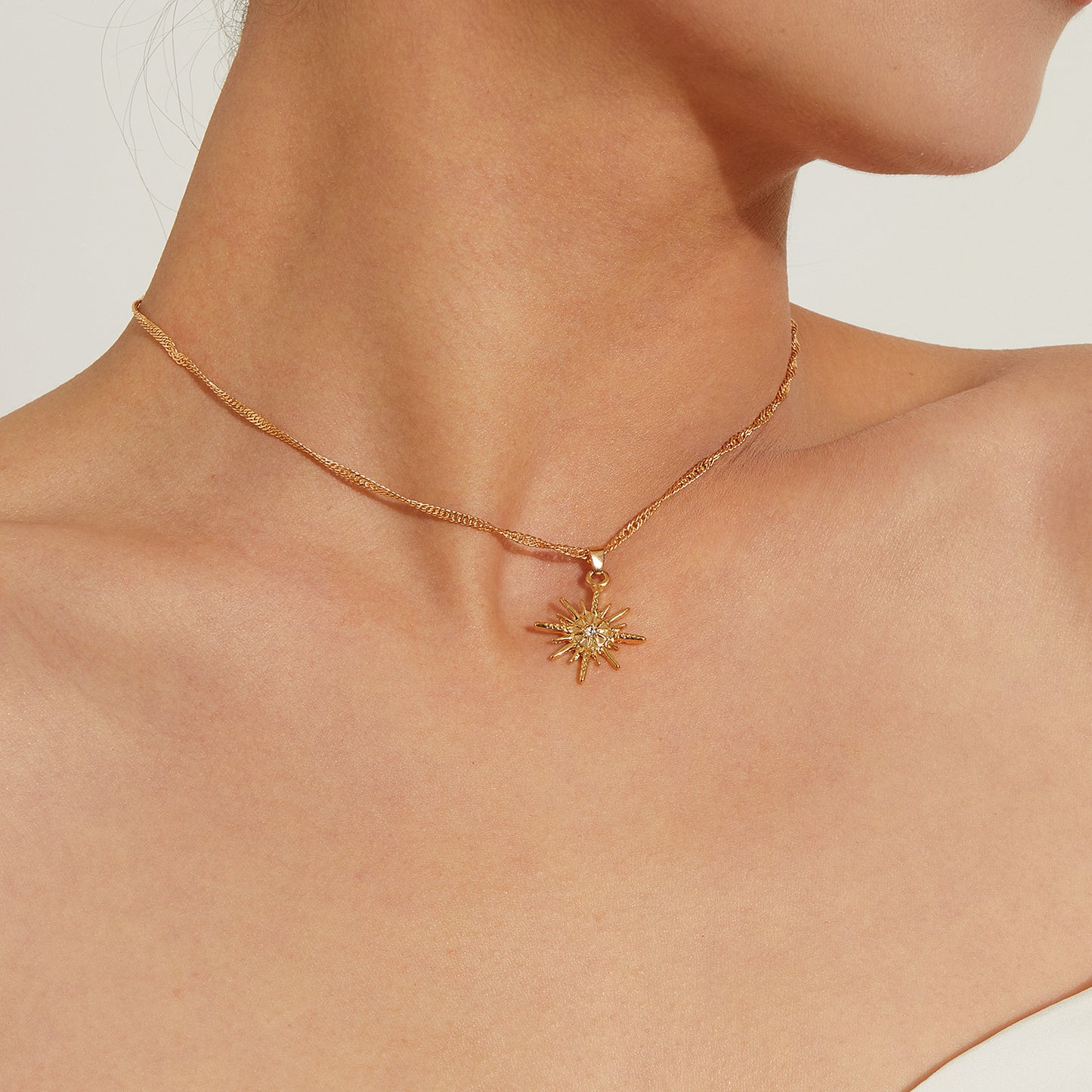 Leaf Pendant Necklace for Women Alloy Sun-Inspired Star Clavicle Chain Adjustable 21cm to 50cm
