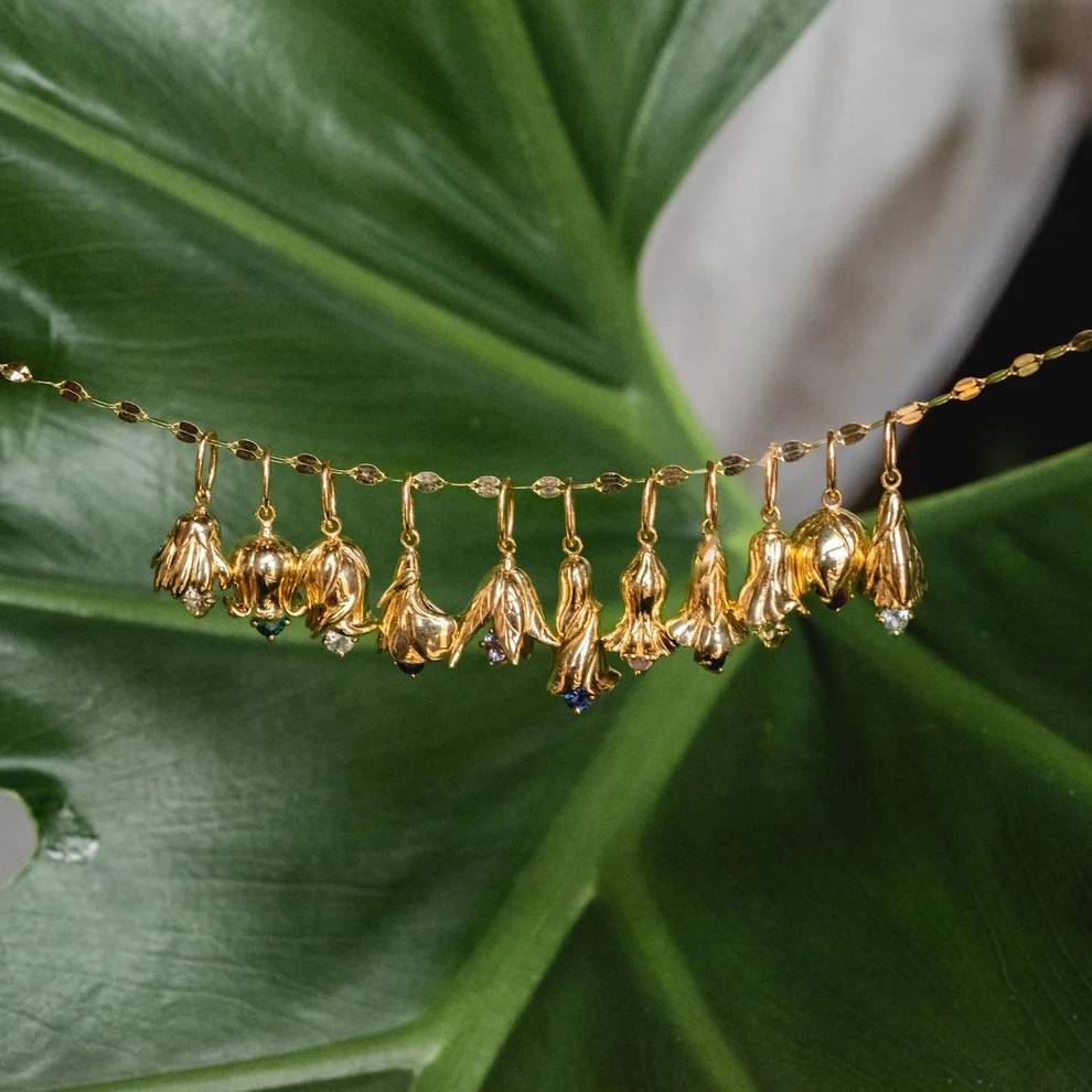Minimalist Brass Plated Starfish Octopus Turtle Crab Conch Lobster Pendant Necklace with Pearl