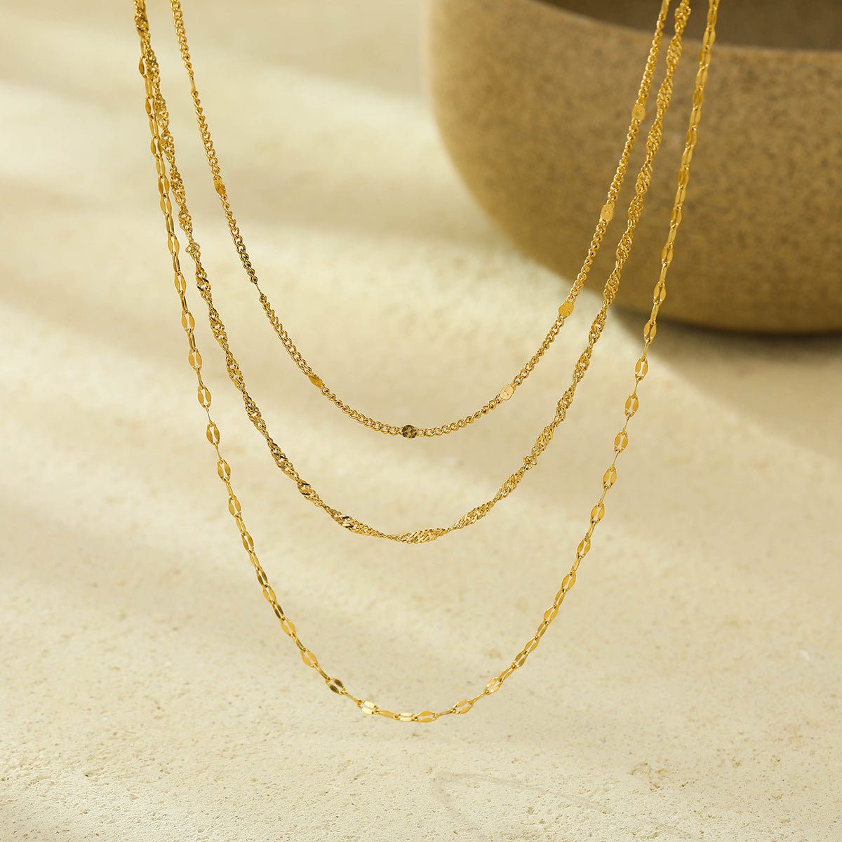 Collana da donna con ciondolo a catena placcato in acciaio inossidabile geometrico, stile OL alla moda, con tonalità oro 18K
