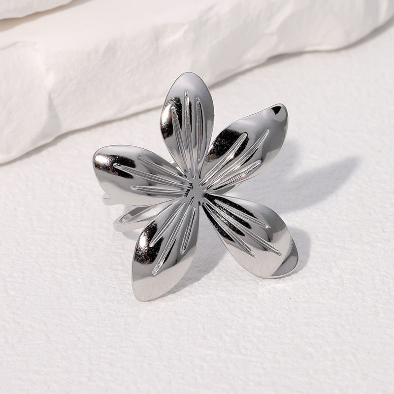 Minimalist Floral Open Ring for Women in Stainless Steel with Gold Plating Elegant Vacation Style