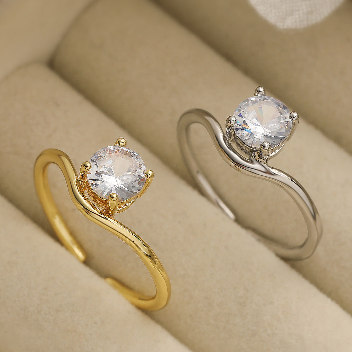 Minimalist Geometric Copper Ring with 18K Gold Plating and Cubic Zirconia Inlay for Women