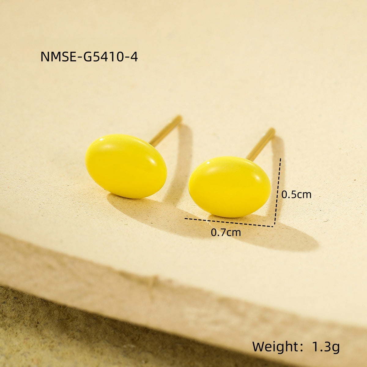 Orecchini a perno con perline in acciaio inossidabile alla moda e minimalisti, con placcatura in oro 18 carati e accento a goccia per donne