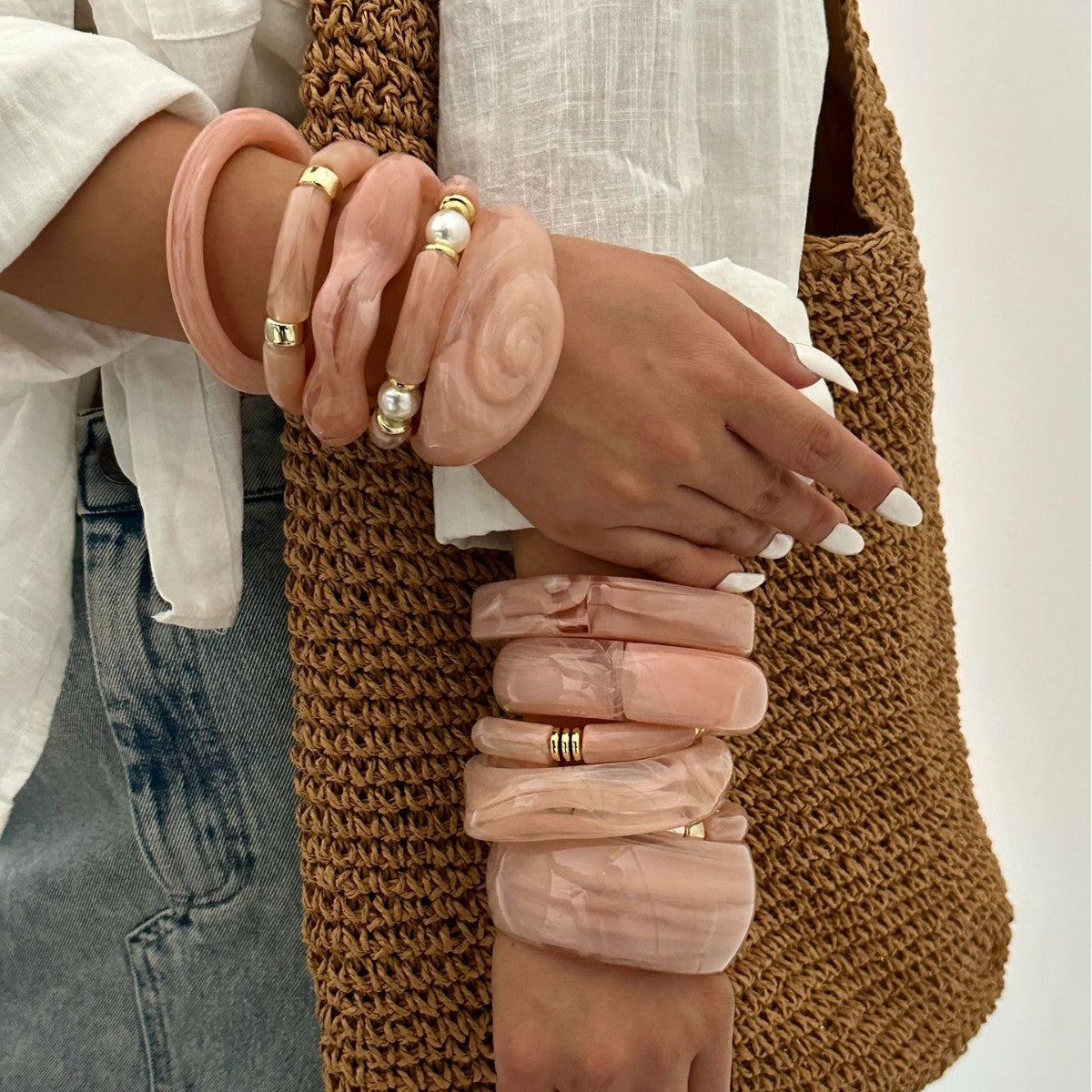 Conjunto de pulseras de tubo curvo de acrílico geométrico de aceite de goteo vintage